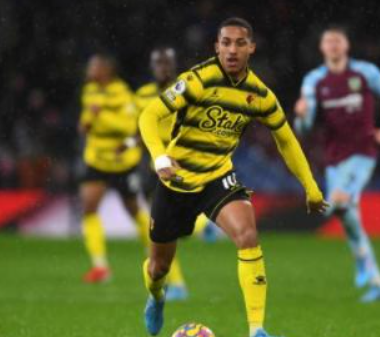 鲁尼与汤森盛赞若昂·佩德罗：英超锋线新星闪耀